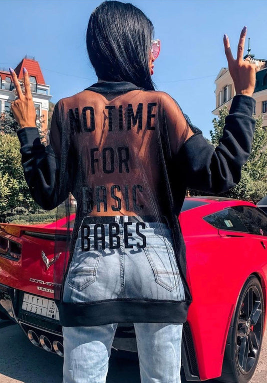 Women’s Sweatshirts 2025: Cozy, Stylish & Always On Point