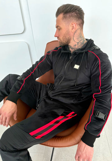 Men’s Tracksuits for Fall 2025: Stylish & Functional Outfits by KRUTYAKOV