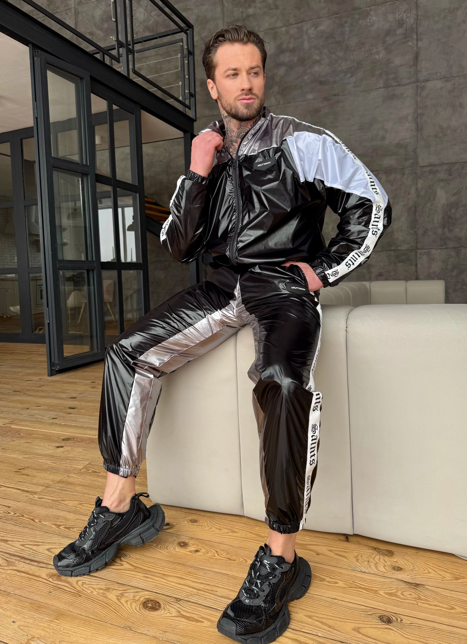Men’s metallic silver panel tracksuit and matching jogger pants