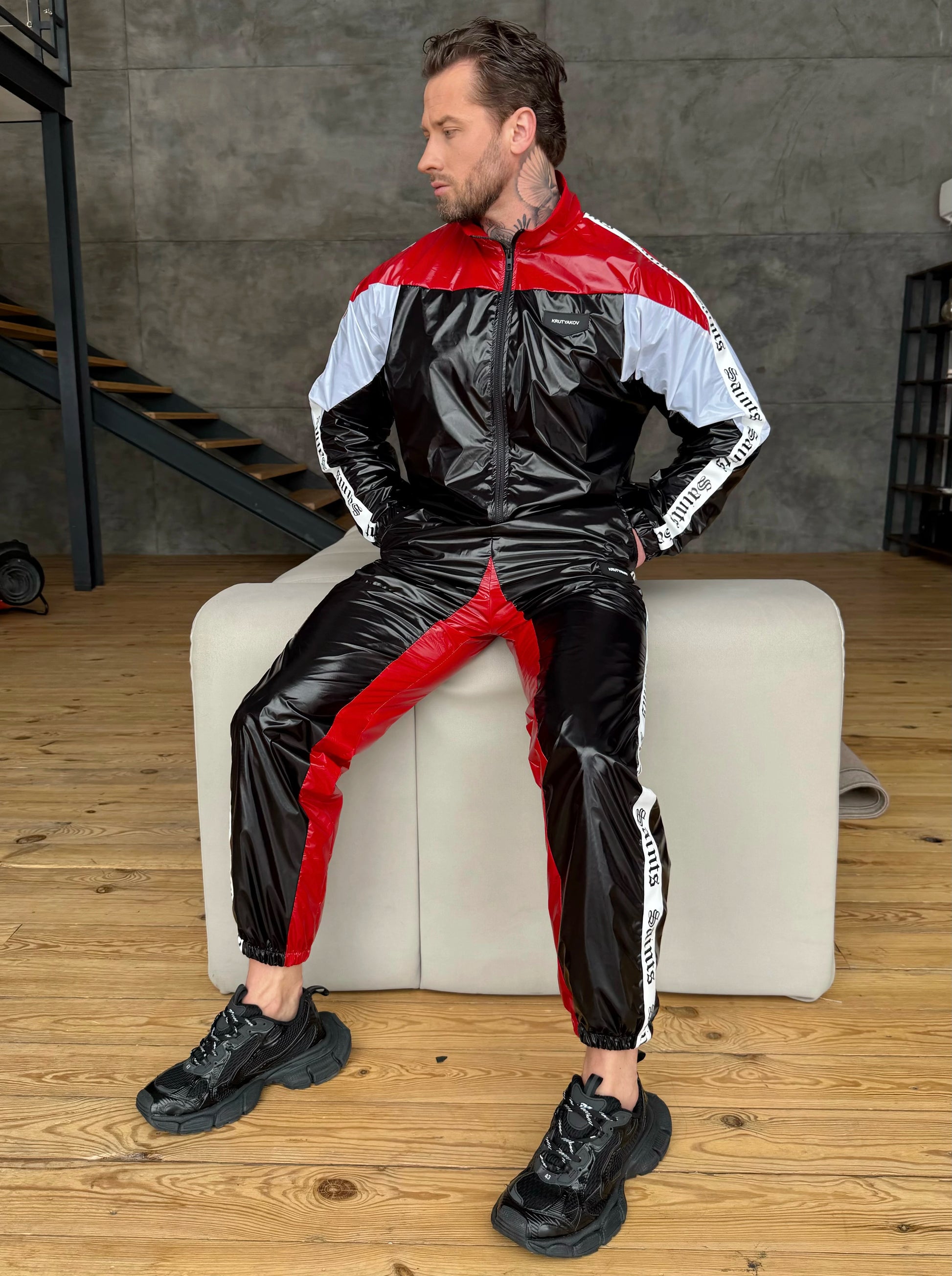 Men’s premium two piece tracksuit for travel and city style