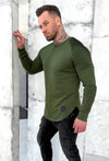 Men’s minimalist khaki sweatshirt for smart casual outfits