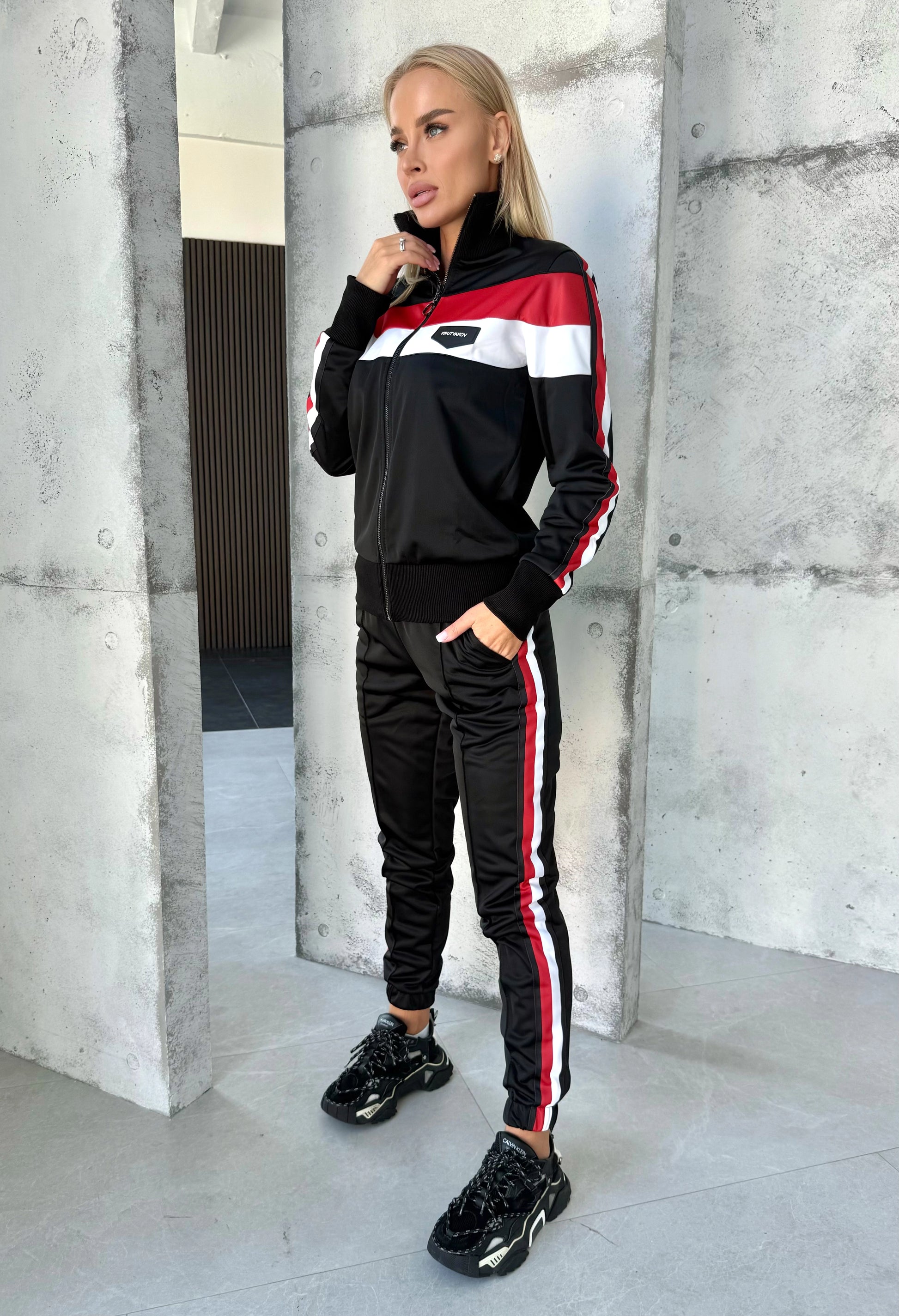 Women’s Stripe Tracksuit – Sport Black