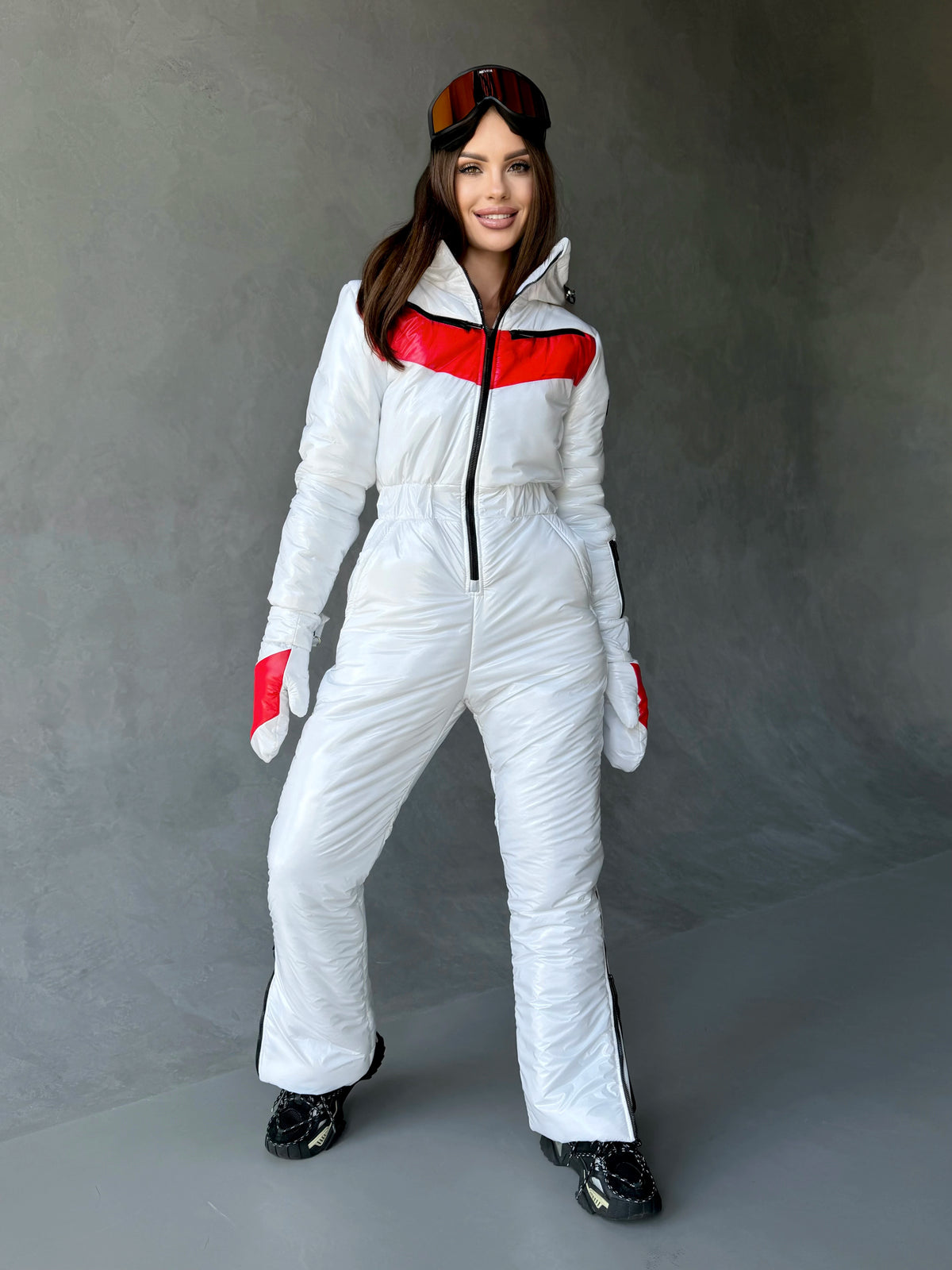Women’s SANTA white ski suit with feminine fitted silhouette