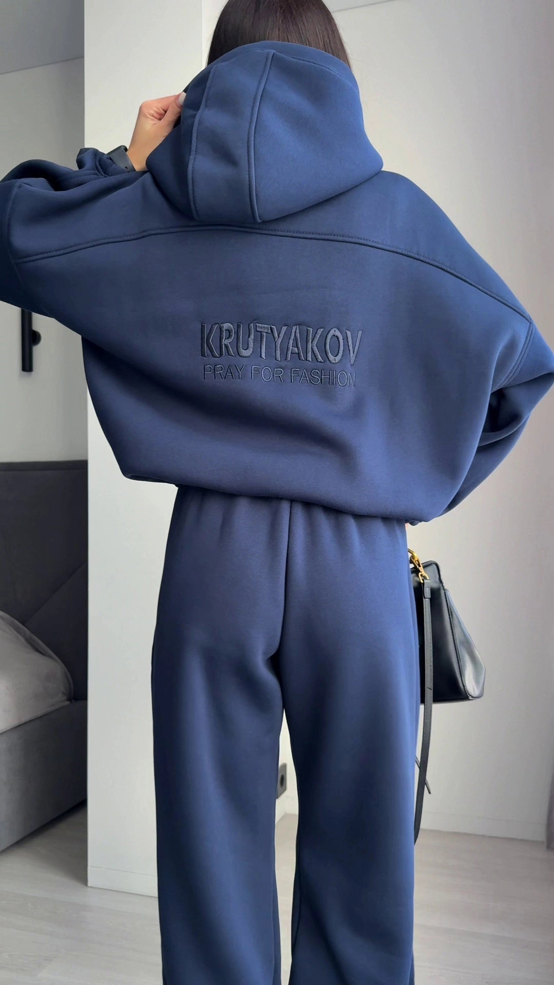 Women’s Cozy Tracksuit – Erika Navy