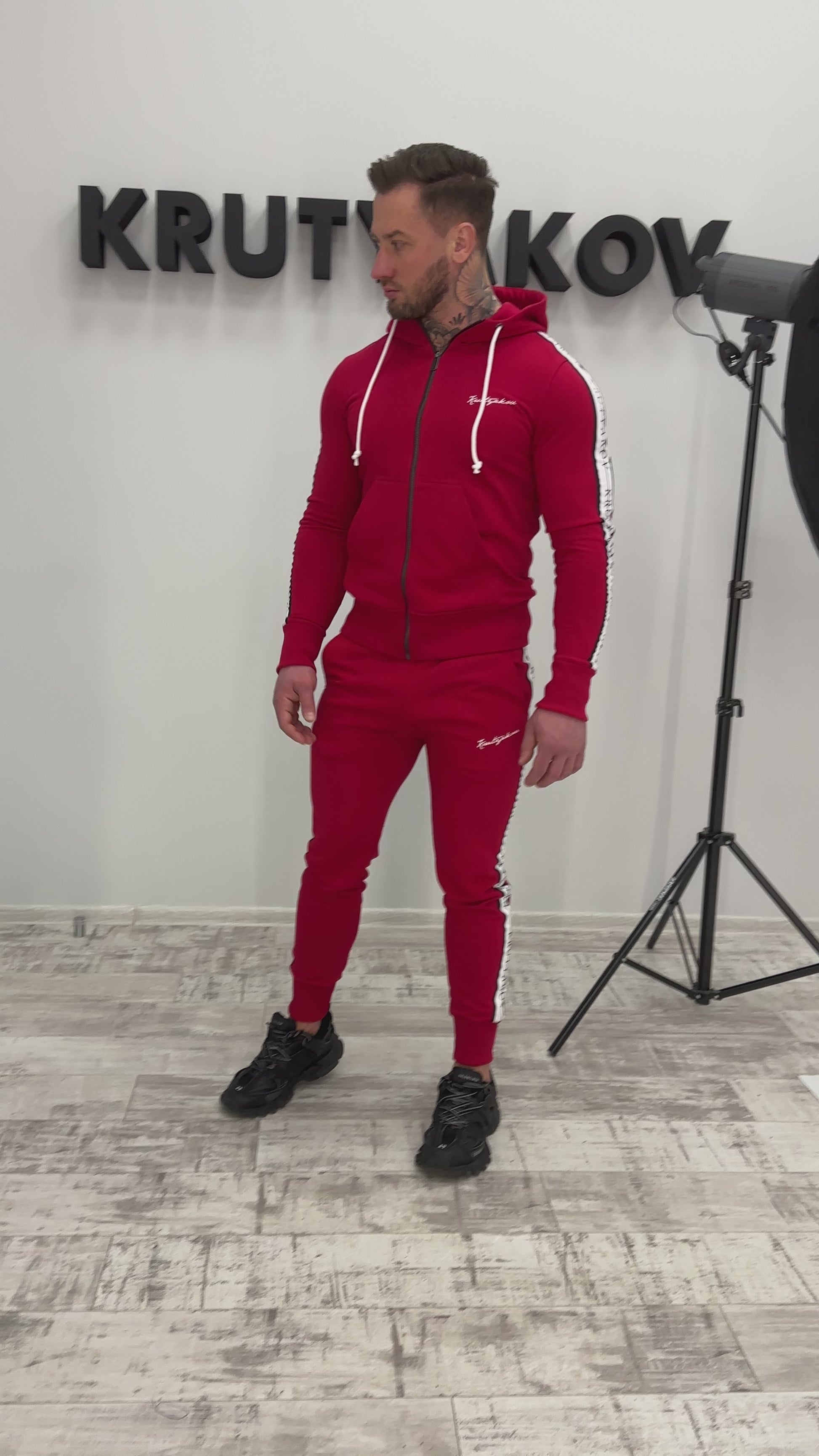 TRACKSUITS FOR COUPLES STRIPES