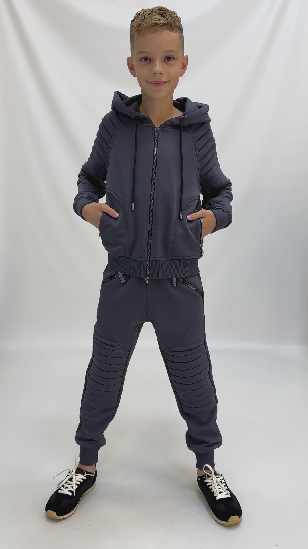 TRACKSUIT RELIEF