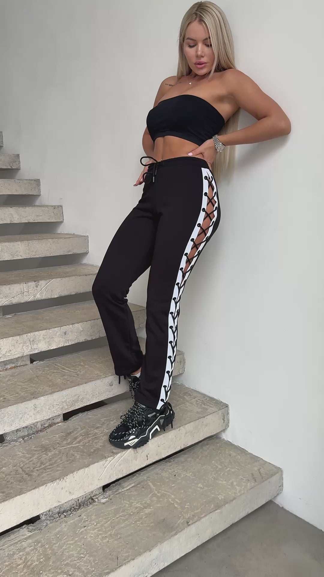 Women’s Lace-Up Pants Marca Black & White