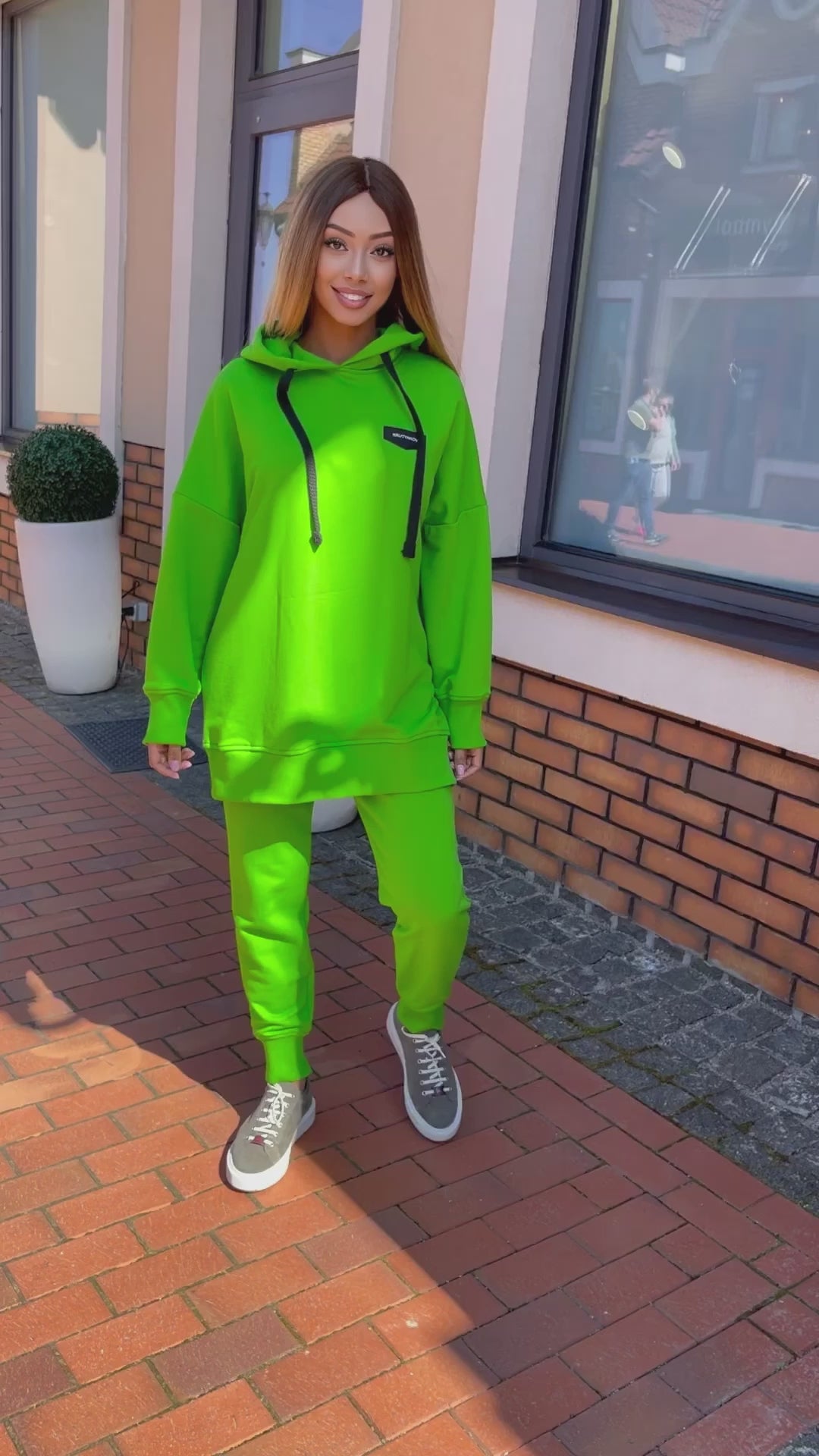 TRACKSUIT STREET STYLE